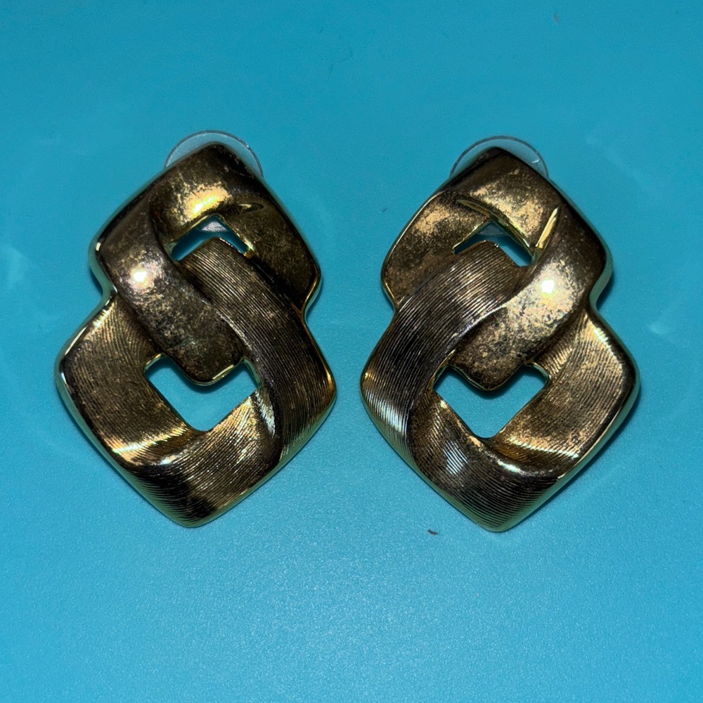 Vintage 80s Gold Earrings